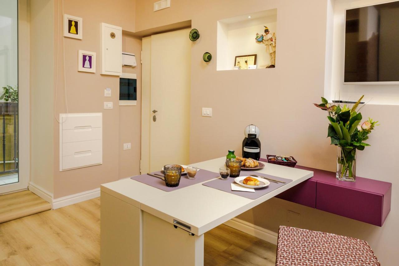 נאפולי Vicky'S Luxury Guesthouse מראה חיצוני תמונה