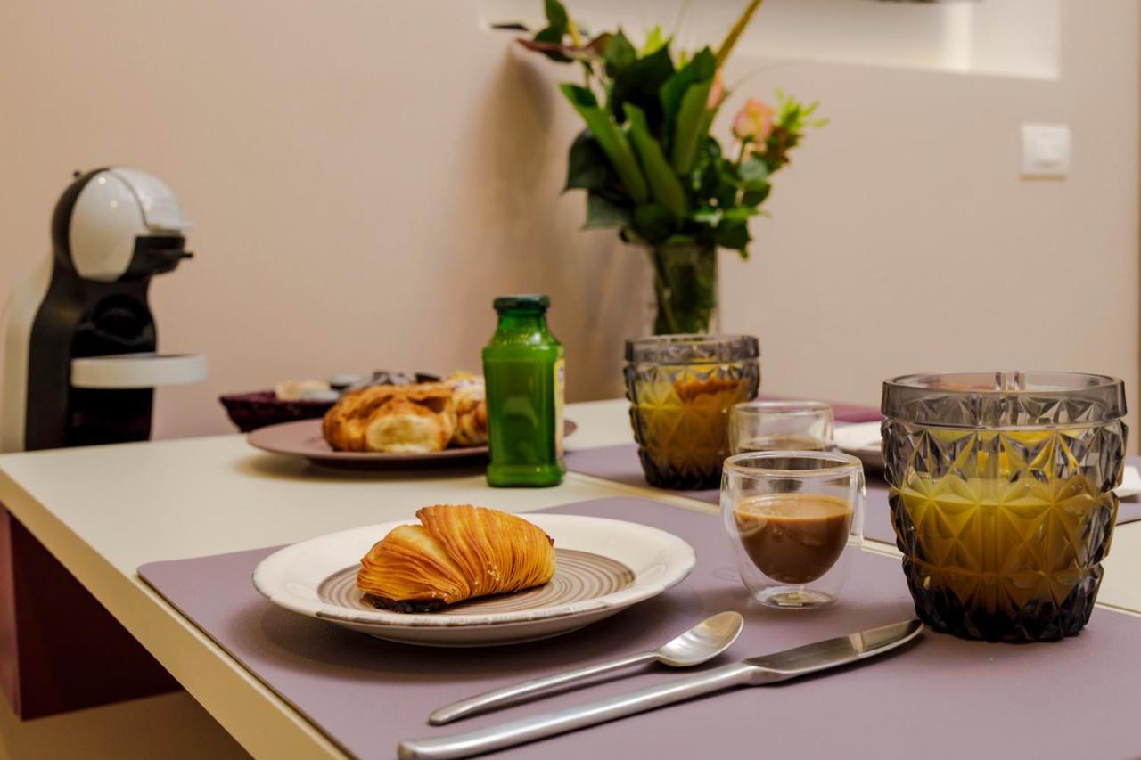 נאפולי Vicky'S Luxury Guesthouse מראה חיצוני תמונה