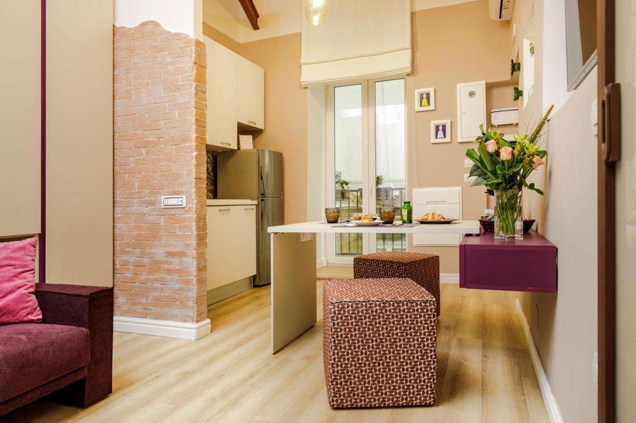 נאפולי Vicky'S Luxury Guesthouse מראה חיצוני תמונה