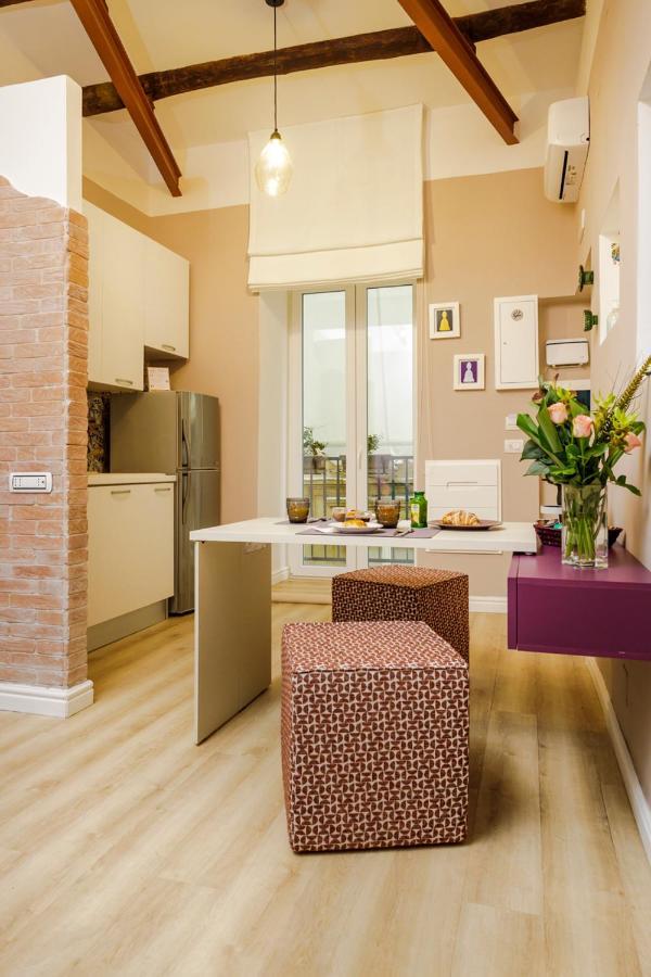 נאפולי Vicky'S Luxury Guesthouse מראה חיצוני תמונה