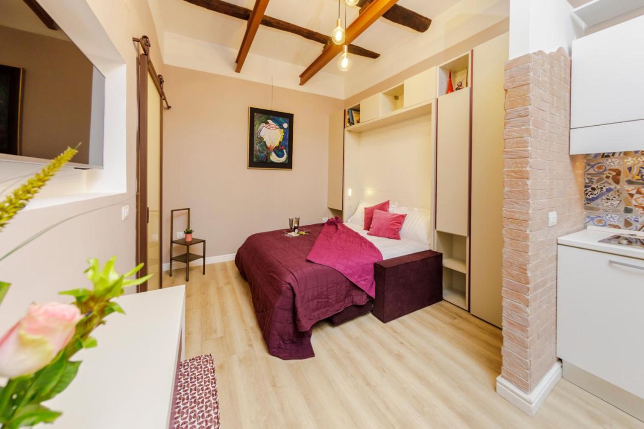 נאפולי Vicky'S Luxury Guesthouse מראה חיצוני תמונה