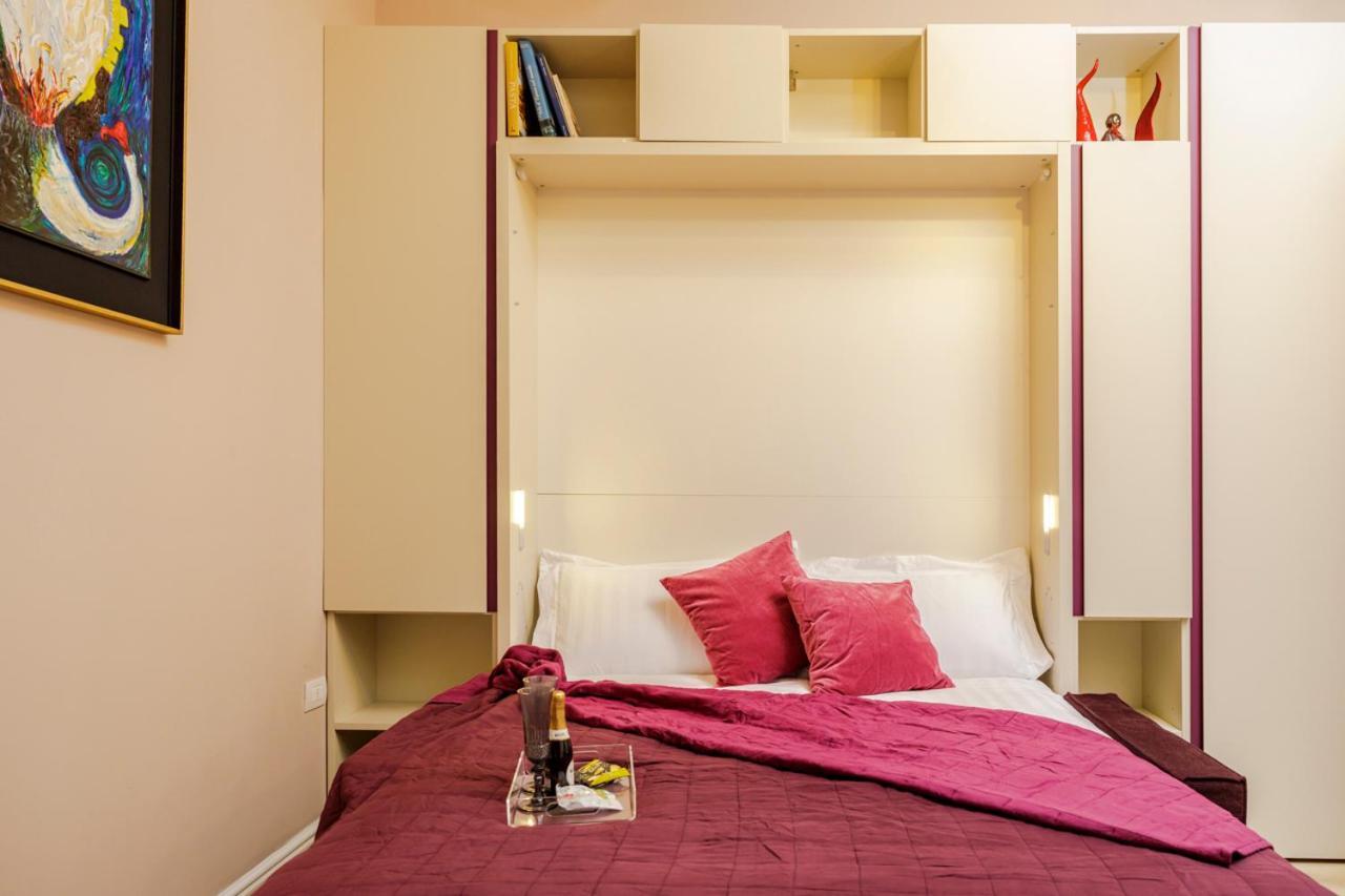 נאפולי Vicky'S Luxury Guesthouse מראה חיצוני תמונה